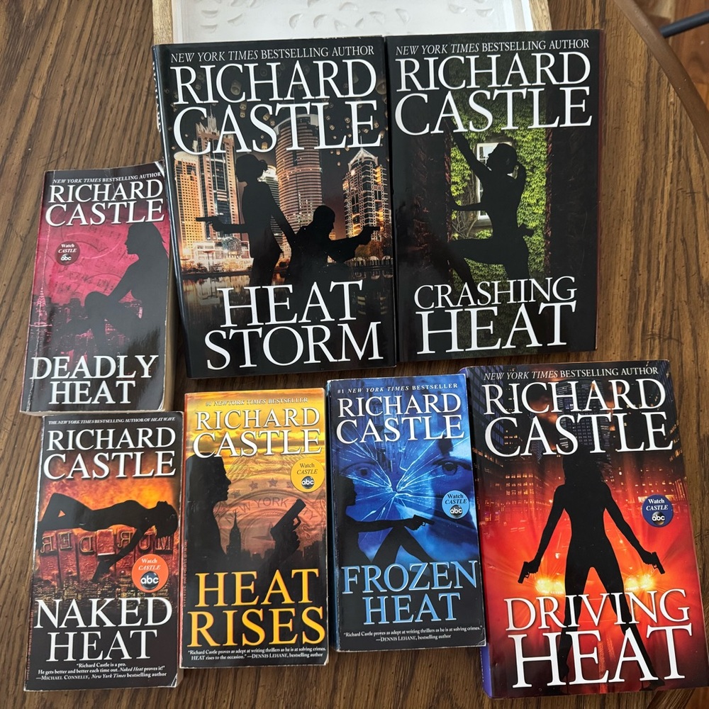 LOT of 7 RICHARD CASTLE Books. 3 Hardcover EUC 4 Soft Cover Great Condition